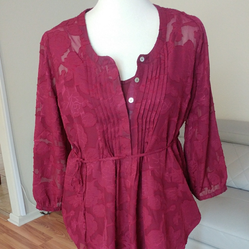 Motherhood Maternity Burgundy Top size S NWT
